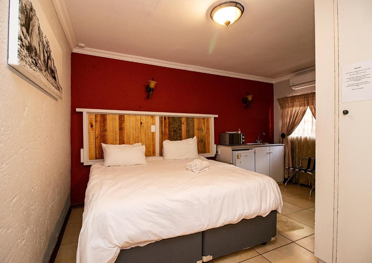 The Doors Inn Mokopane Eksteriør bilde